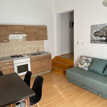 Apartman Polegubic 비오그라드나모루 외부 사진