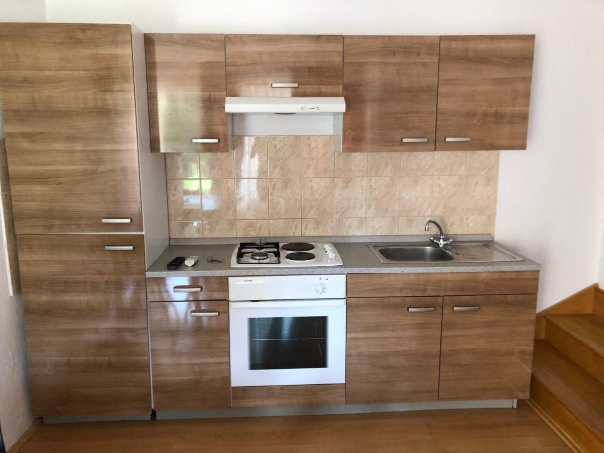 Apartman Polegubic 비오그라드나모루 외부 사진